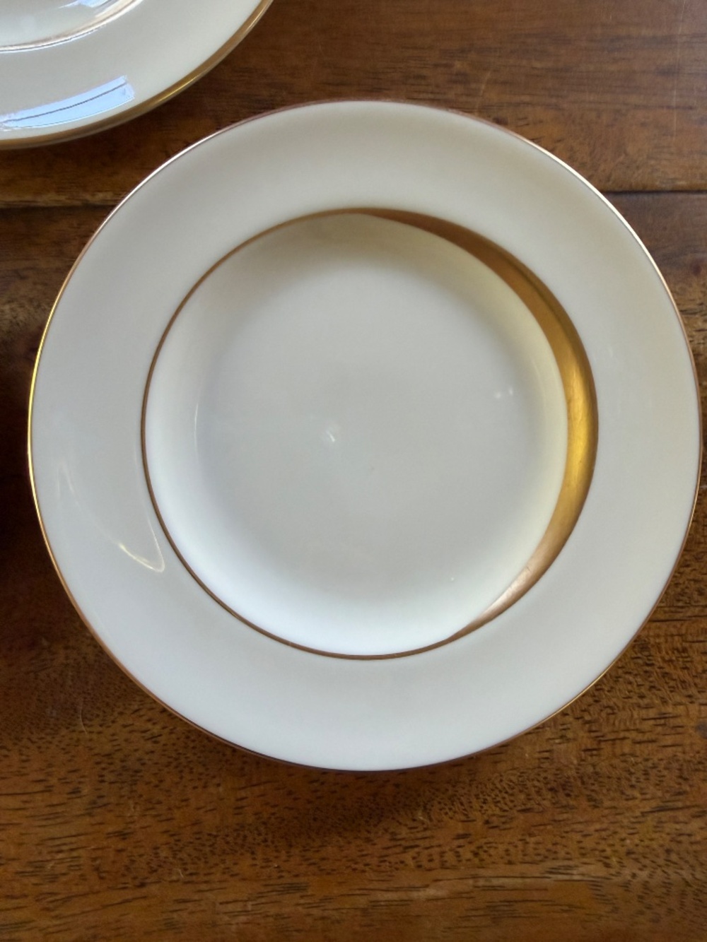 Pickard China gold-rimmed bread plates (Pattern: Elegance 1202) set/3-like new - Picture 2 of 4
